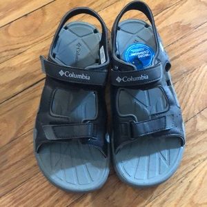 Boys’ Columbia sandals NIB!